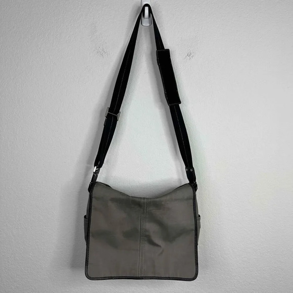 Coach Canvas Messenger Bookbag 16x12x3 Preppy School‎ Nerd Academic Casual - Picture 1 of 16
